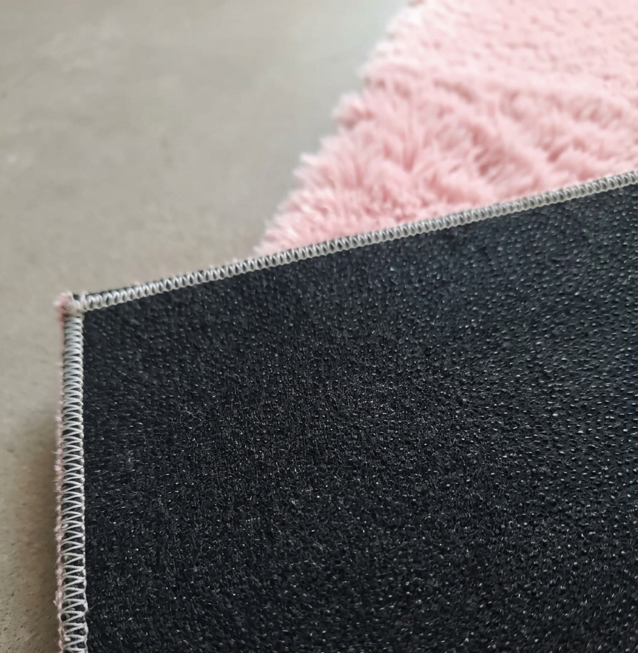 Tepih Aksu Royal Rozë – Qilim i Butë Anti-Slip Premium për Sallon dhe Dhomë Gjumi