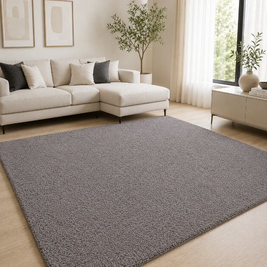 Tepih Aksu Royal Antracit – Qilim i Butë Anti-Slip Premium për Sallon dhe Dhomë Gjumi